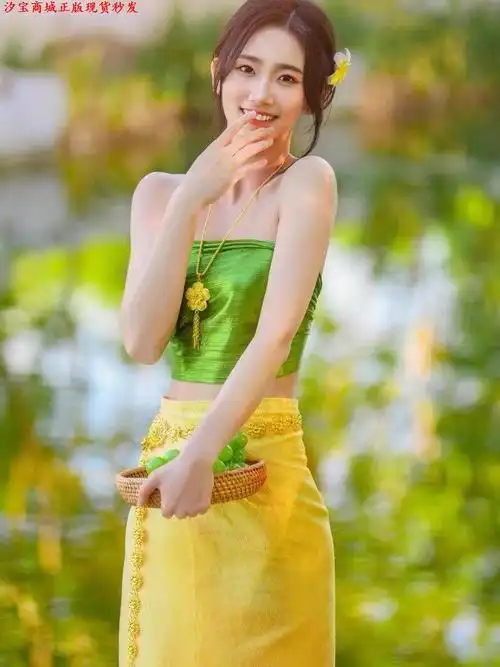 鞠婧祎同款衣服傣泰民族服装西双版纳网红打卡裹胸裙子伴娘服套装