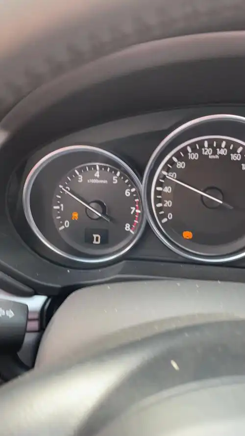 马自达cx5报警灯亮