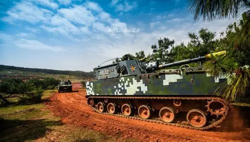 蓝精灵杀出莽莽丛林!我陆战队05式两栖步战车高原机动