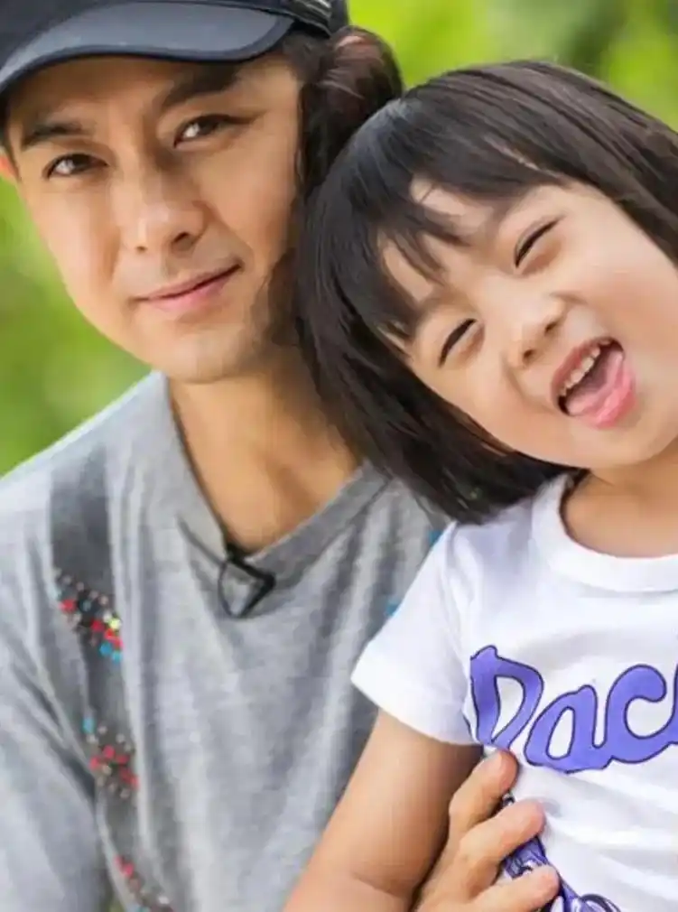 林志颖儿子kimi近照曝光,侧脸颜值遗传父亲的帅气外貌