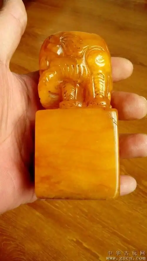 清代大名家丁敬作田黄印章,536克