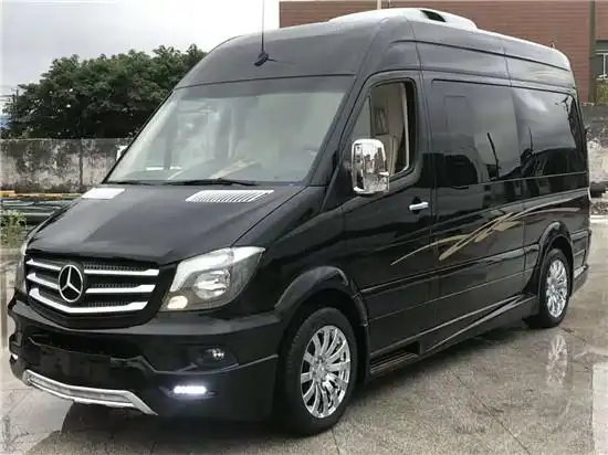 九座且蓝牌的奔驰斯宾特商务车最新款介绍