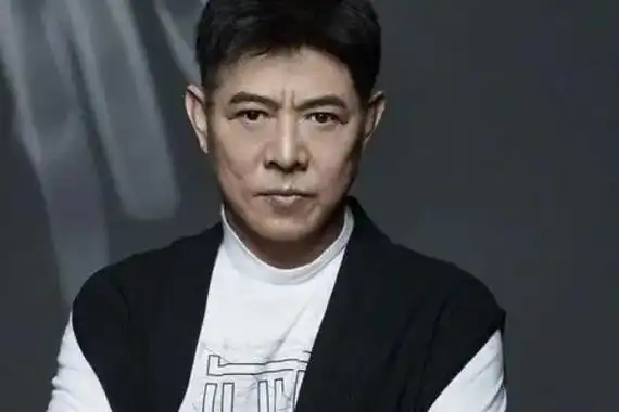 李连杰的真实身份轰动全国直言电视台不敢播实则玩笑话