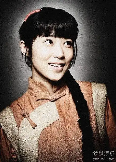 《光荣大地》开年热播 家国情怀带动收视热潮