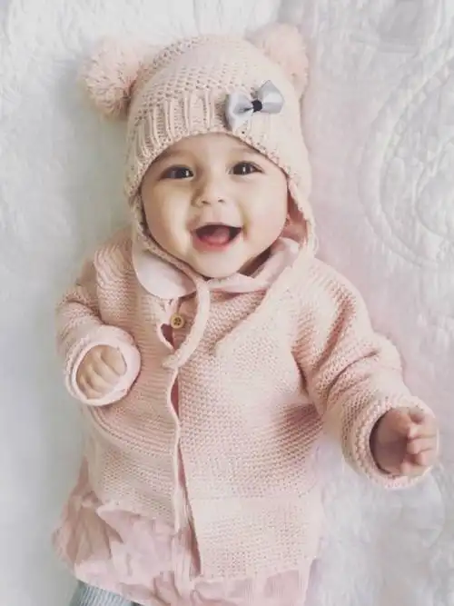 精品女宝宝图片墙贴婴儿照片海报孕妇漂亮女孩大眼睛萌娃萌宝画报