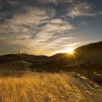 初升的太阳风景头像图片 冉冉升起的太阳景色头像_微信头像图片大全