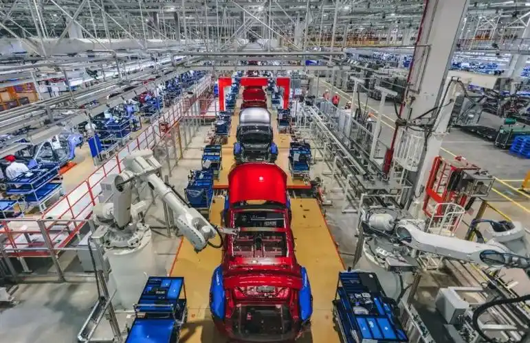 小鹏汽车生产车间.王振宇 摄