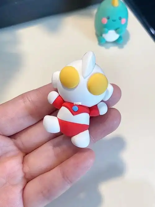 还没断奶就出来业了奥特曼粘土