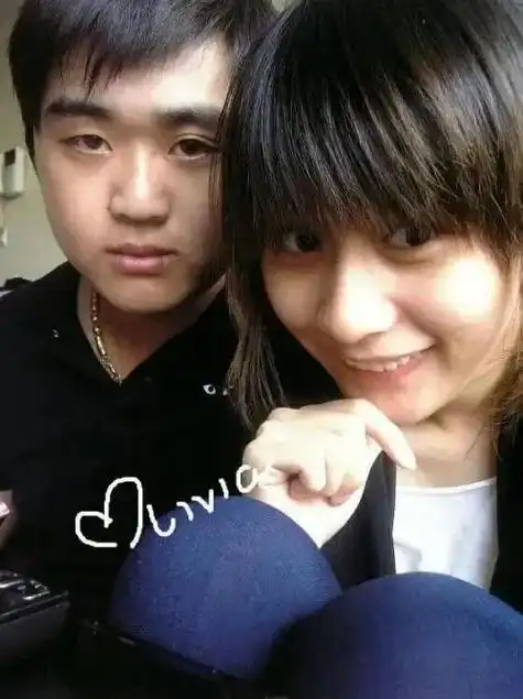 洗头妹韦雪2段感情3个娃成功晋升亿万富婆她真不简单