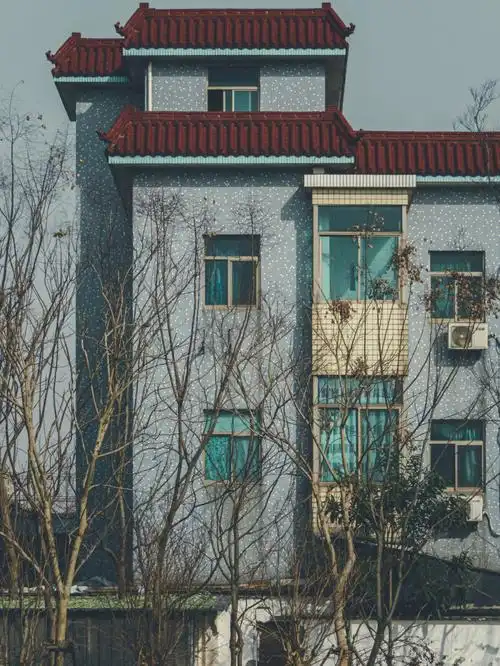 老街故事当年流行款经典马赛克风格建筑