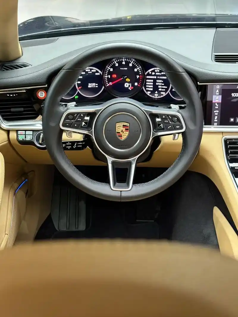 panamera米色内饰洗护效果.就是喜欢这种一尘不染,干爽 - 抖音