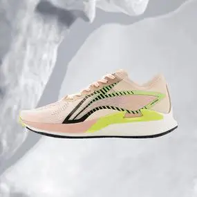 李宁正品运动休闲舒适轻便潮追风lt女子支撑稳定竞速跑鞋armq004