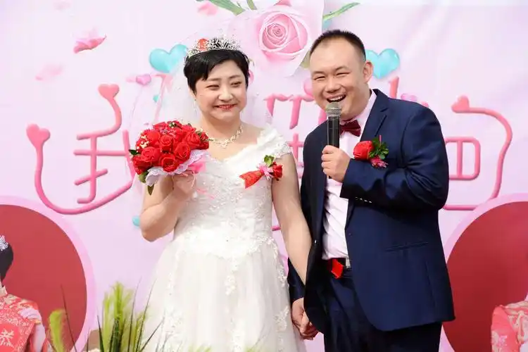 恭贺张富雨刘淼新婚志喜(二)