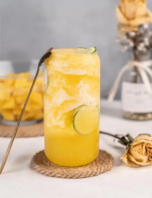 🍍自制菠萝冰沙,夏日清凉必备!