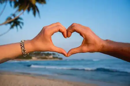 心男性女性图片