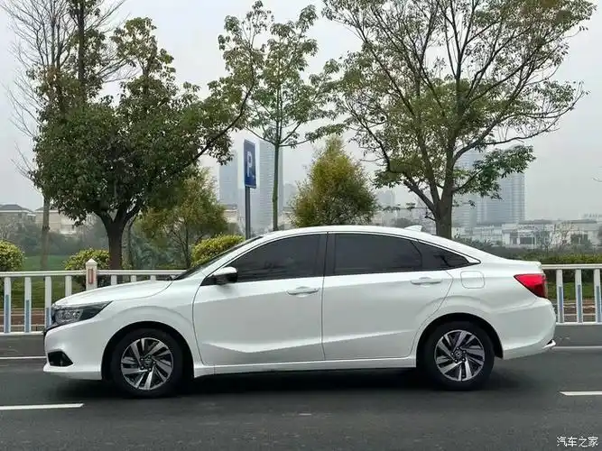 新到18年11本田凌派10t豪华版电动天窗一键启动