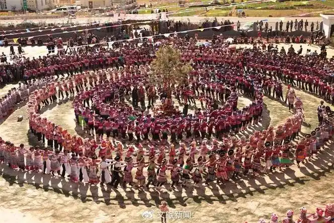 彝族左脚舞原生地——蟠猫乡__财经头条