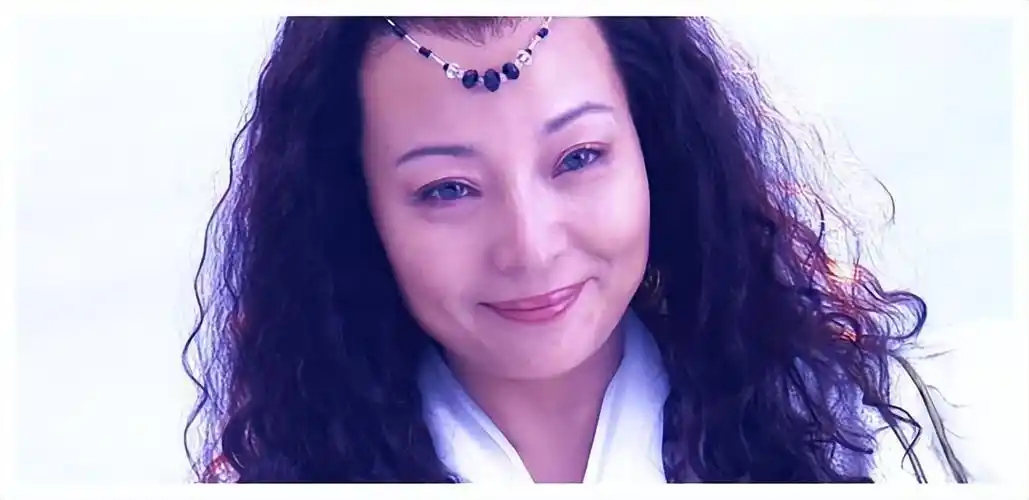 10版"金花婆婆"对比,有人颜值惊艳,有人惨不忍睹