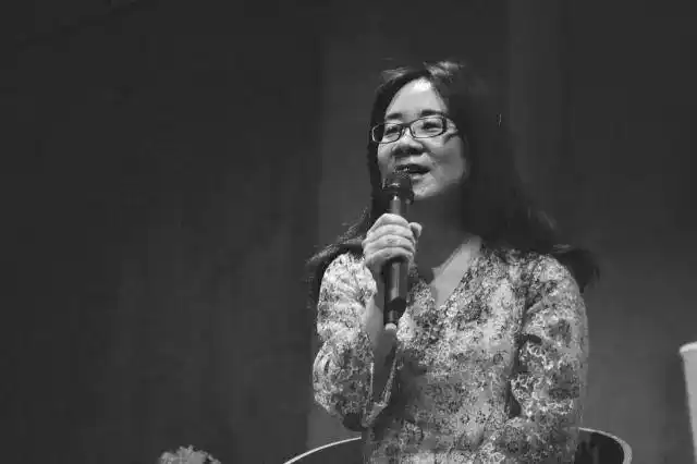 上周去找静子老师沟通版权课程相关事情时,她说,后来还经常碰到面试的