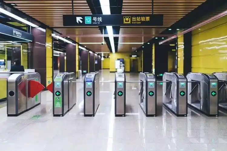 松江东北组团与松江新城的联系   规划还将延伸轨道交通5号线至车墩