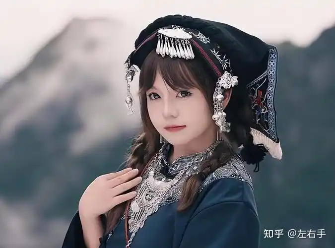 20岁机车女网红"欧可爱"因车祸溺水离世,肇事司机16岁!