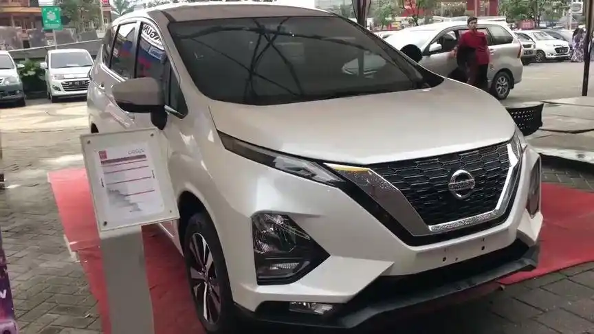 2020款日产骊威七座版登场,近距离看到内部空间,给个不心动理由