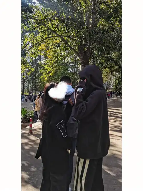 今天是大帅哥假装男友