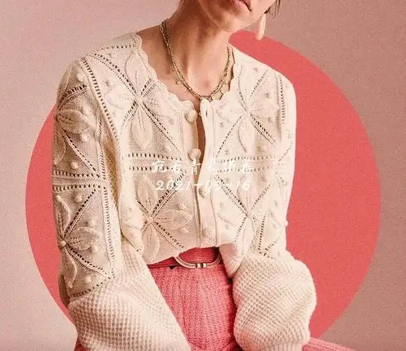 可以仔细研究一下哦,不是五根针编织方式,常规织法,叶子是单片编制好