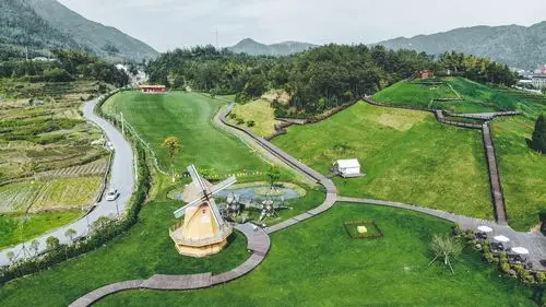 云岚牧场 | 隐于泰顺高山的童话庄园 云岚牧场位于温州市泰顺县第二