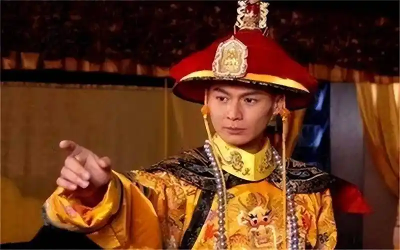 就在此时,穆彰阿政敌,清流党人得知此事,立刻上书道光皇帝,要求彻查