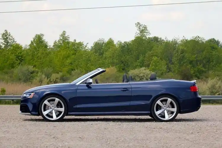 2013款奥迪rs5敞篷车高清图组