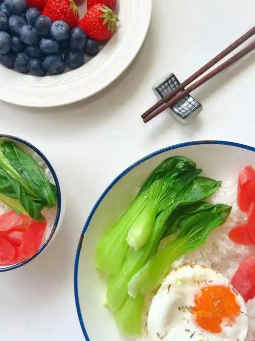 康康我的午餐吃什么好吃的腊肠饭