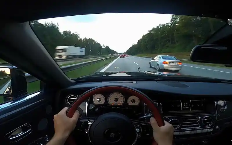 劳斯莱斯古斯特-rolls royce ghost 第一视角公里驾驶!