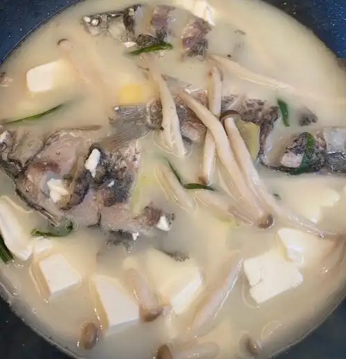 我也是第一次做鱼汤,没想到这么好喝爱了爱了,必须分享下06食材准备