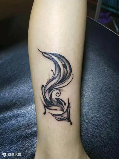 小狐狸_纹身图案手稿图片_绣针阁_阿银的纹身作品集