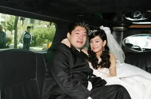 赵文琪和老公婚礼照片