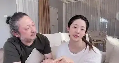 千惠与三宝老师超越年龄界限书写真挚忘年之恋