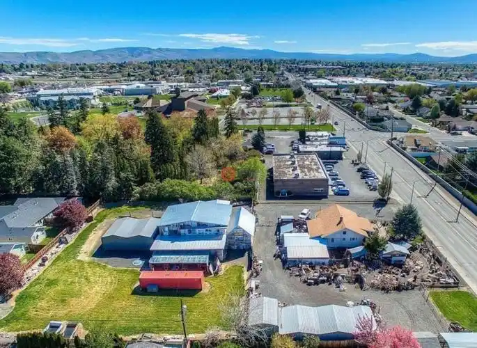 美国华盛顿州亚基马总占地5099平方米的商业地产