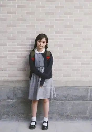 还记得3岁出道,年入百万的刘楚恬吗?如今10岁长这样