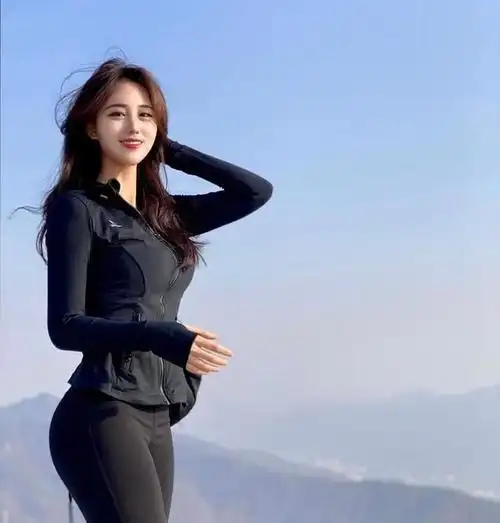 最美韩国健身美女艳丽颜值性感身材堪称人间尤物