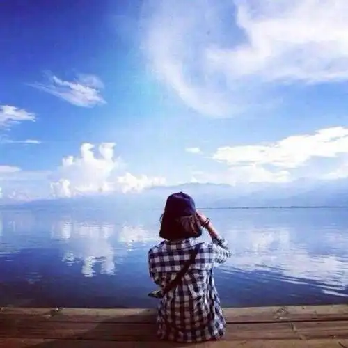 网图社会女生短发背影,微信女头像漂亮背影-图片大观-奇异网