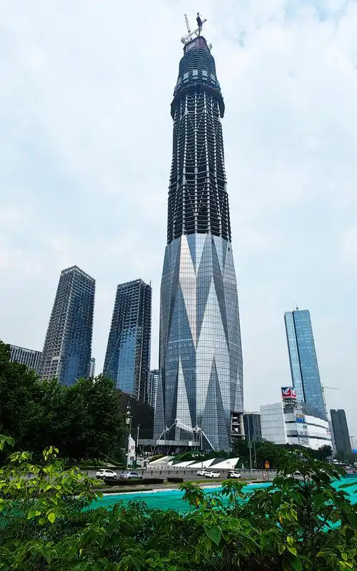 霸屏十年追忆蜀峰468摩天大楼