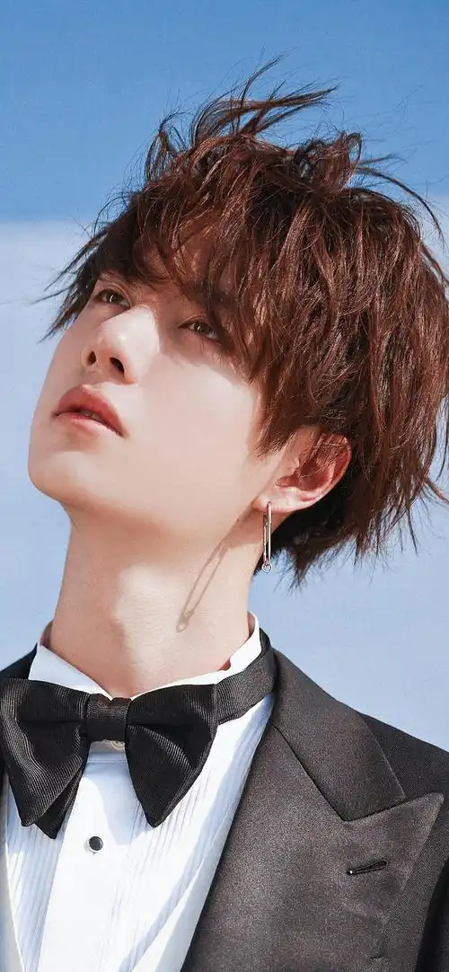 王一博帅气海上写真高清手机壁纸