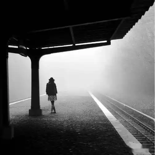 我终究爱上的是你的孤独,背影以及叹息_我爱你_什么_黑暗