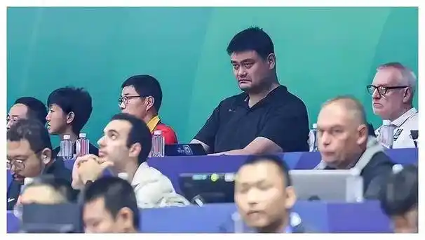 乔帅下课悬念即揭,姚明谈中国男篮困局,朱芳雨杨鸣直指问题!