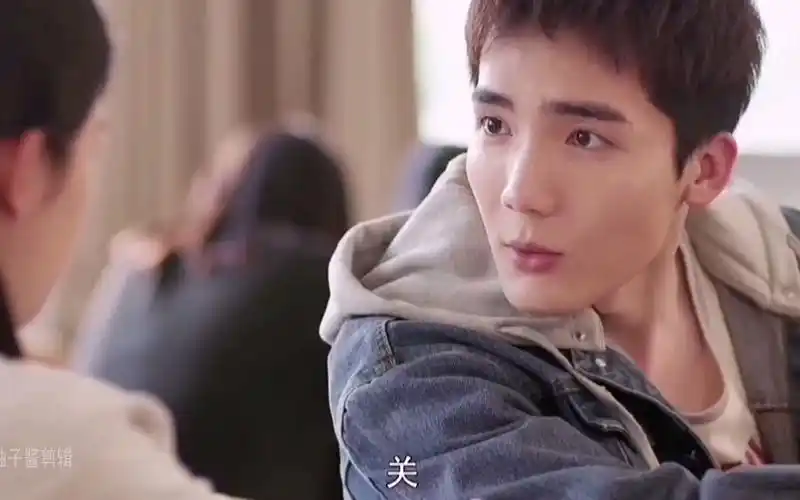 最亲爱的你:学长对林小纯一见钟情,甜甜的恋爱要来了.