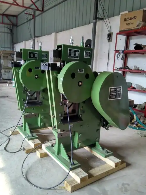 小型多功能冲剪机.角钢切断冲孔裁切机.小型角铁槽钢切断机0