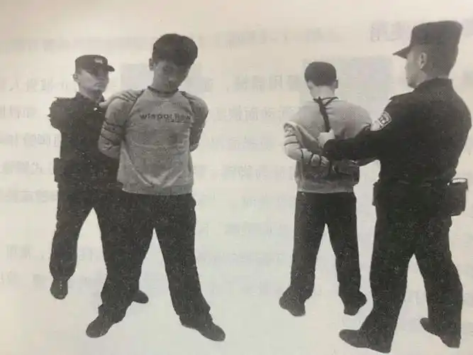 新年首训!监利法院法警大队开展执行绳实战化训练