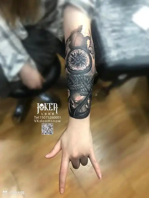 罗盘船锚写实小臂外侧_纹身图案手稿图片_九客阿今的纹身作品集