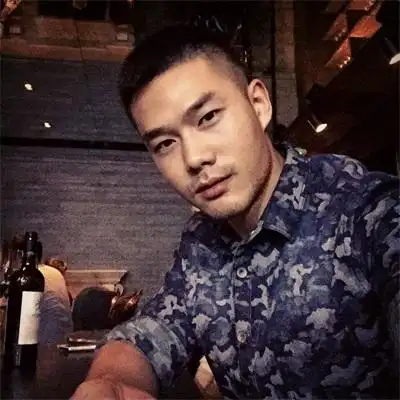 高冷霸气成熟男生头像